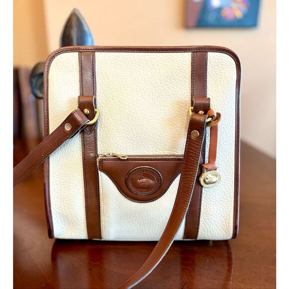 DOONEY & BOURKE - Vintage All Weather Leather (AWL) Shoulder Bag/Cream & Brown - Picture 4 of 16